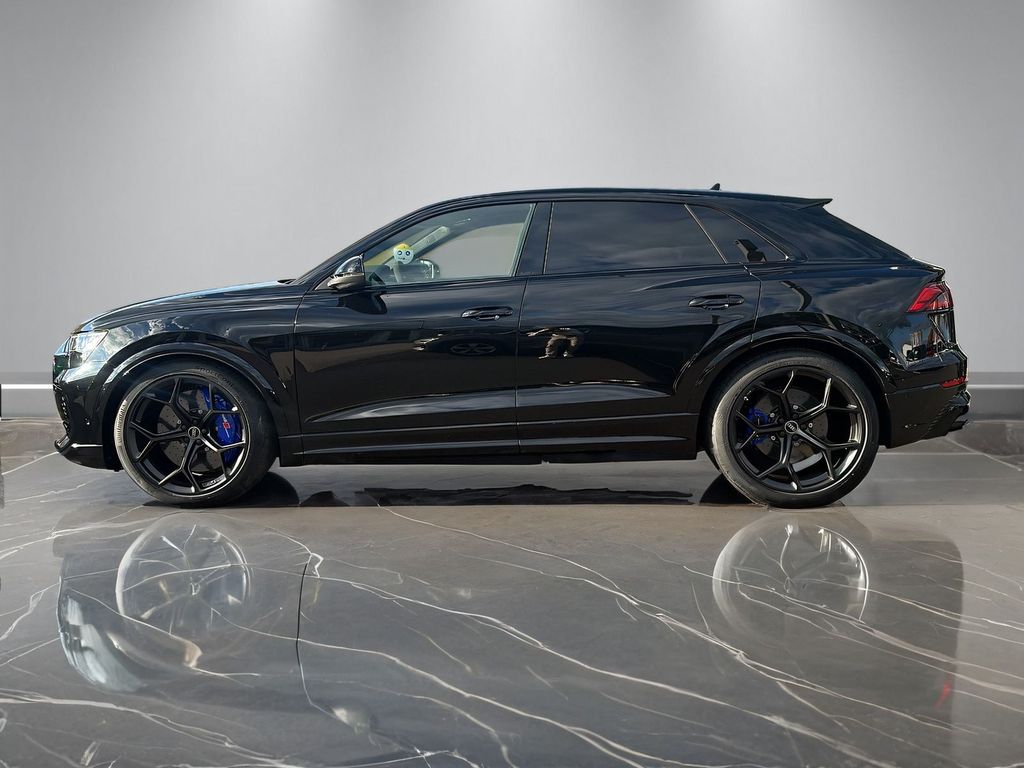 Audi RSQ8 2025
