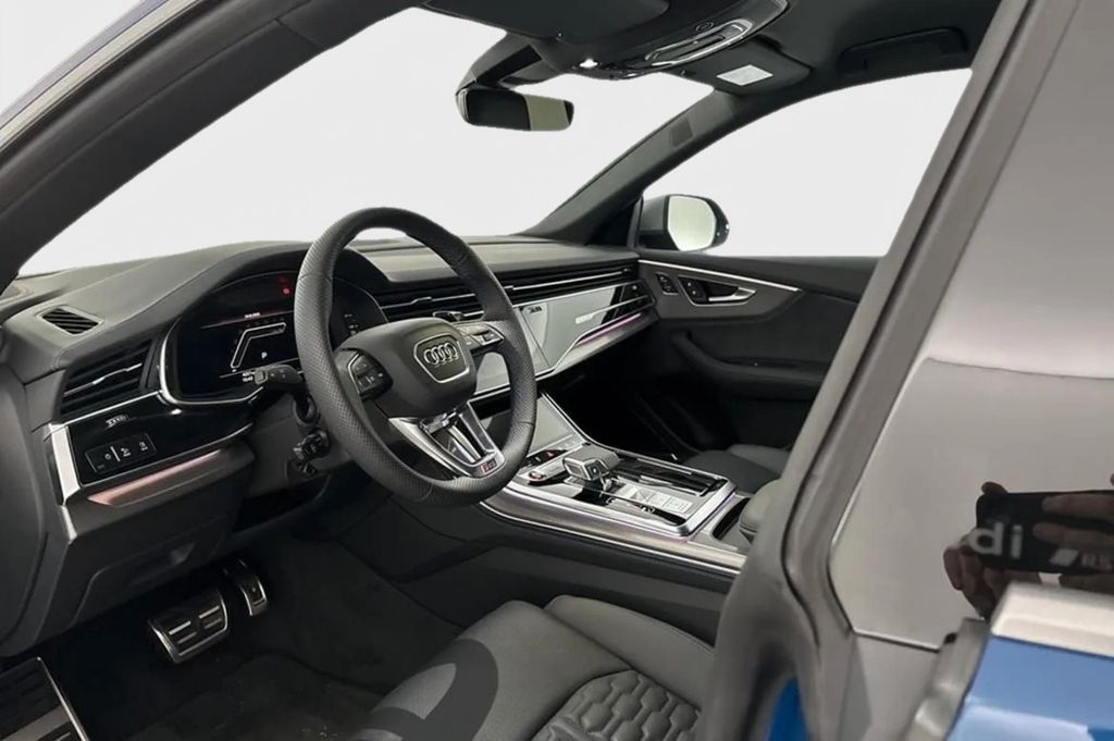 Audi RSQ8 2025