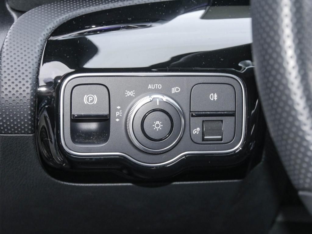 Mercedes-Benz A 250 2021