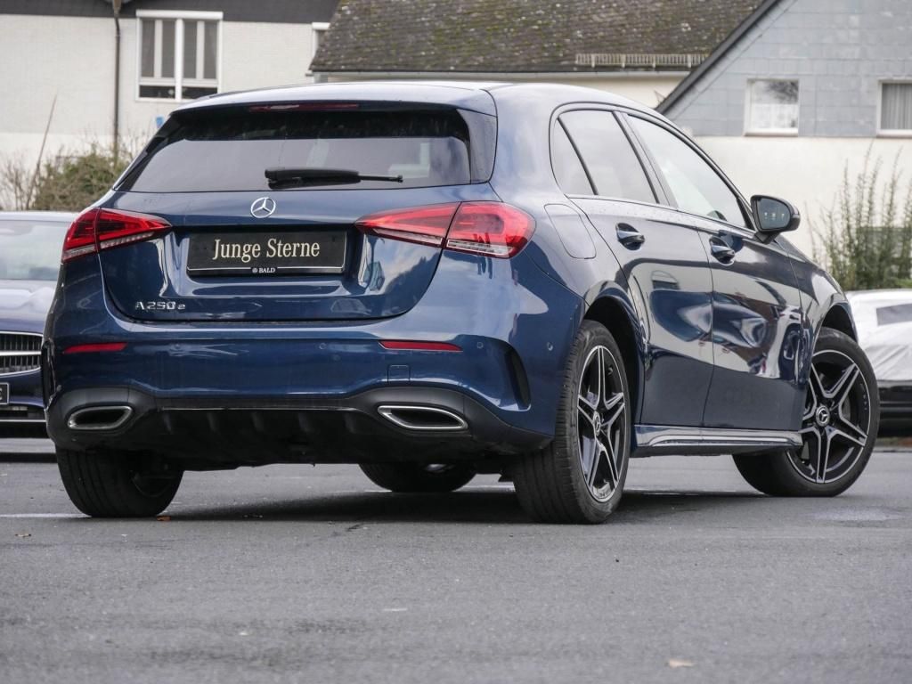 Mercedes-Benz A 250 2021