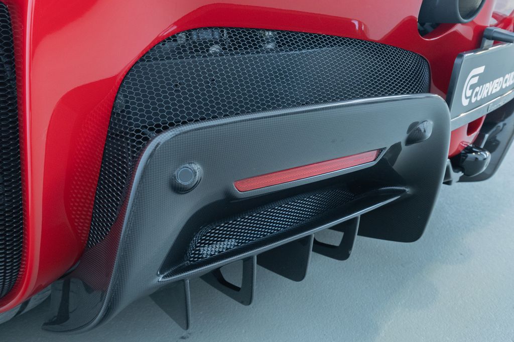 Ferrari SF90 2023