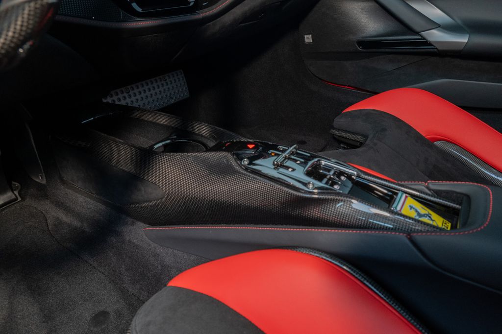 Ferrari SF90 2023