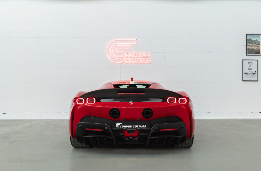 Ferrari SF90 2023