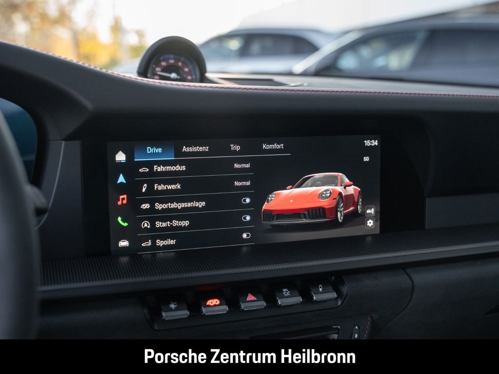 Porsche 992 2025