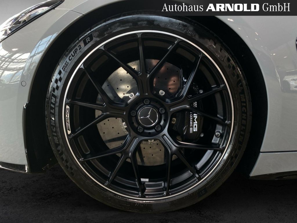 Mercedes-Benz AMG GT 2025