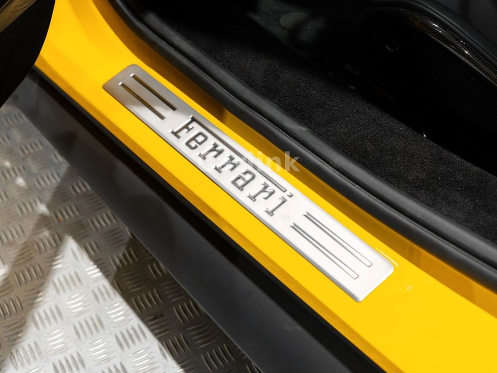 Ferrari 296 GTB 2024