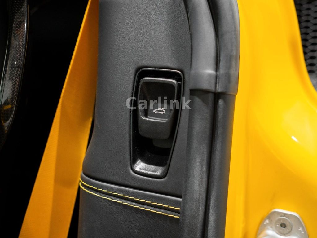 Ferrari 296 GTB 2024