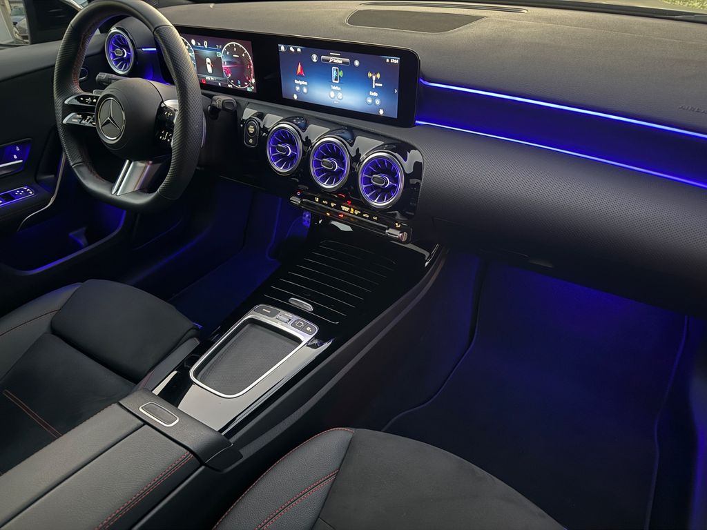 Mercedes-Benz A 180 2024