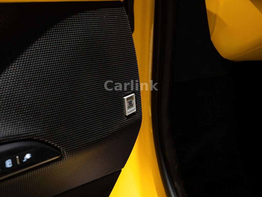 Ferrari 296 GTB 2024