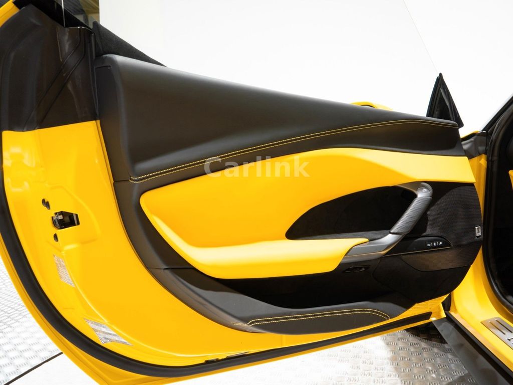 Ferrari 296 GTB 2024