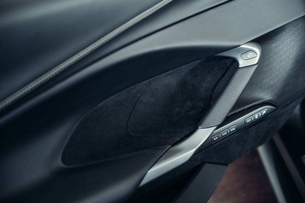 Ferrari 296 GTS 2023