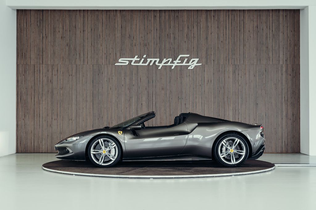 Ferrari 296 GTS 2023