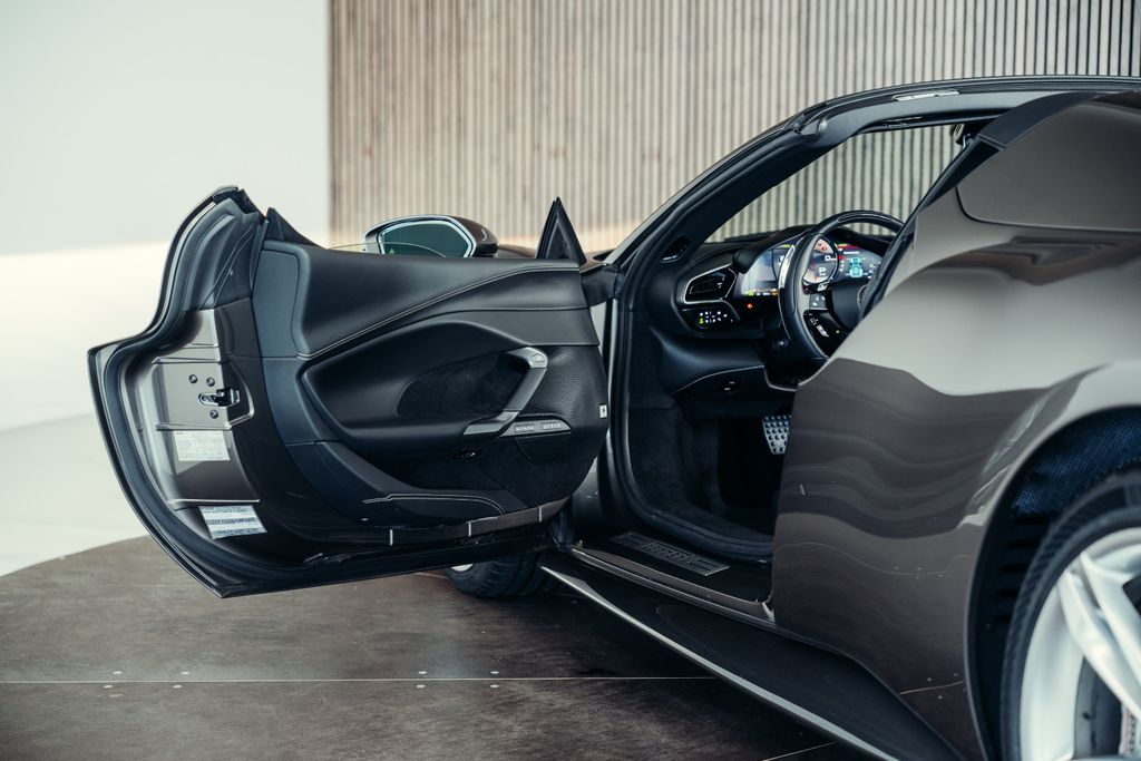 Ferrari 296 GTS 2023