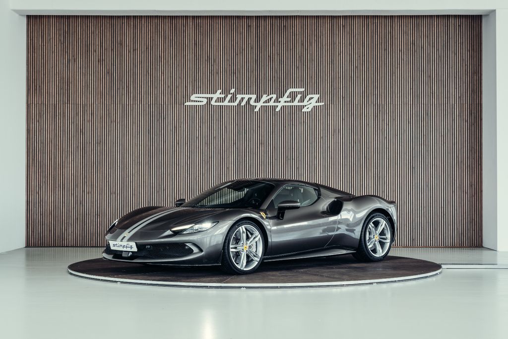 Ferrari 296 GTS 2023