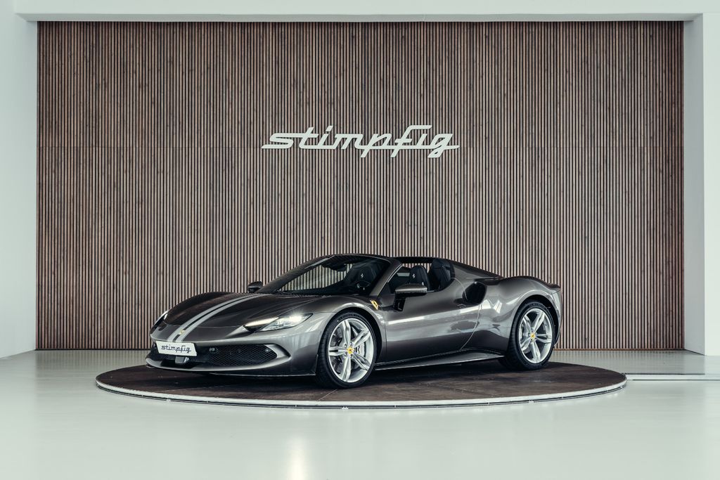 Ferrari 296 GTS 2023