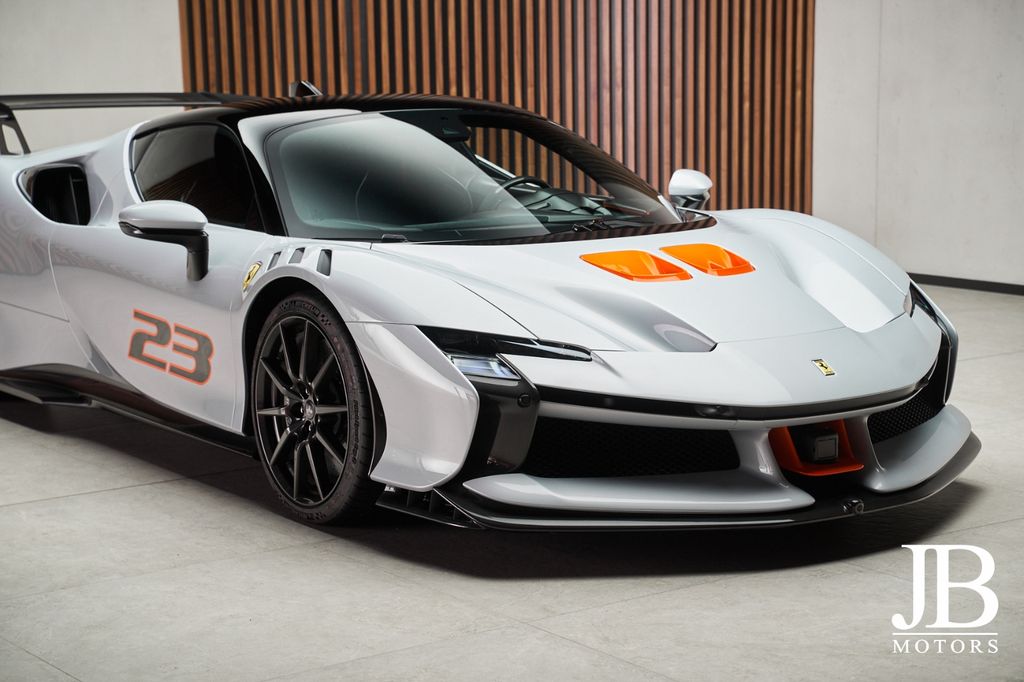 Ferrari SF90 2025