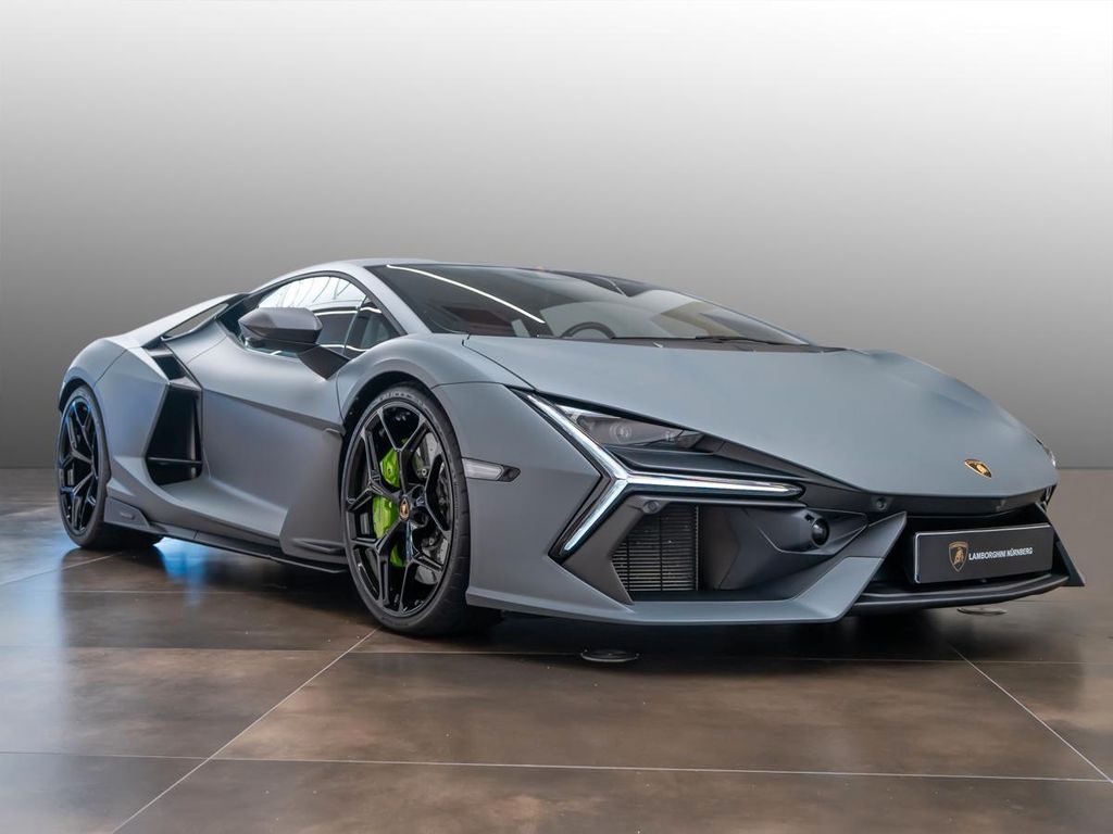 Lamborghini Revuelto 2025