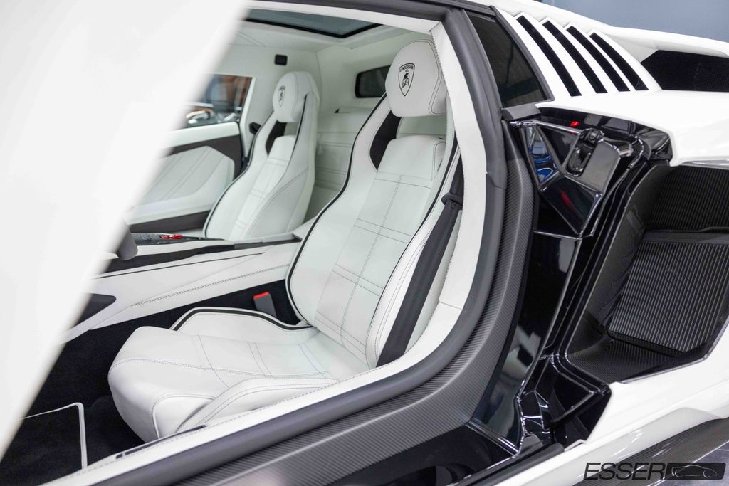 Lamborghini Countach 2022