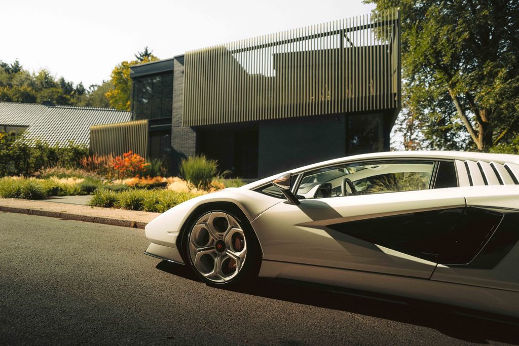Lamborghini Countach 2022