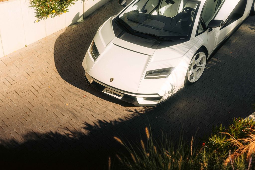 Lamborghini Countach 2022