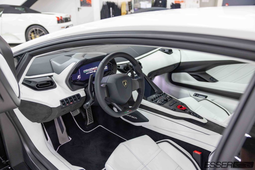 Lamborghini Countach 2022