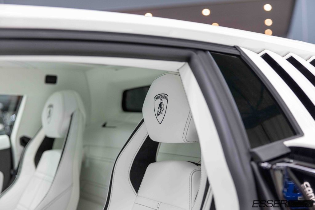 Lamborghini Countach 2022