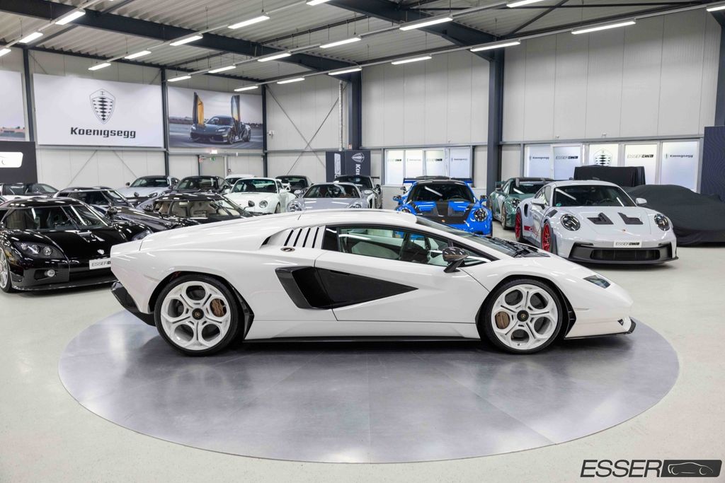Lamborghini Countach 2022