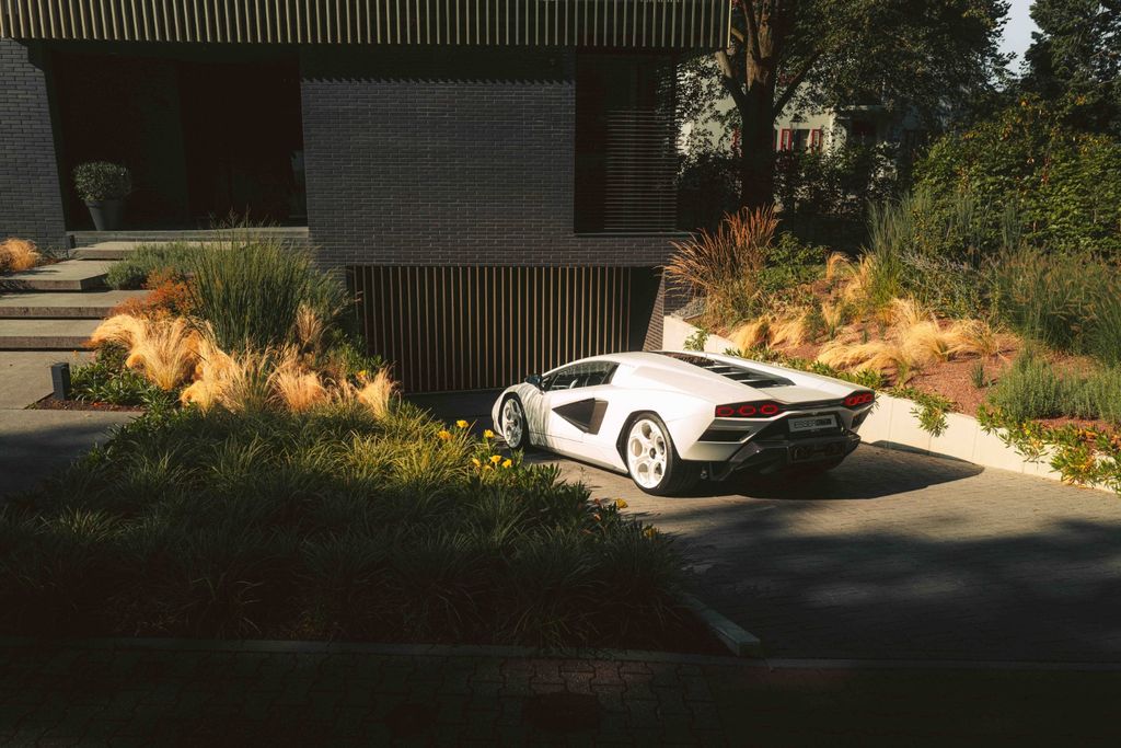 Lamborghini Countach 2022