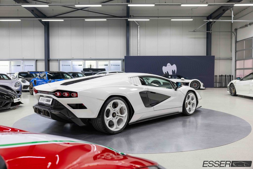 Lamborghini Countach 2022