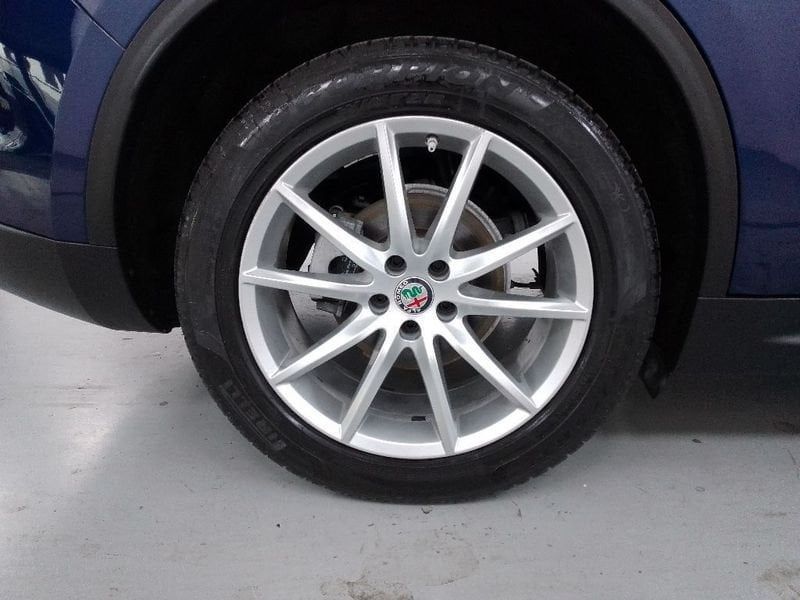 Alfa Romeo Stelvio 2019