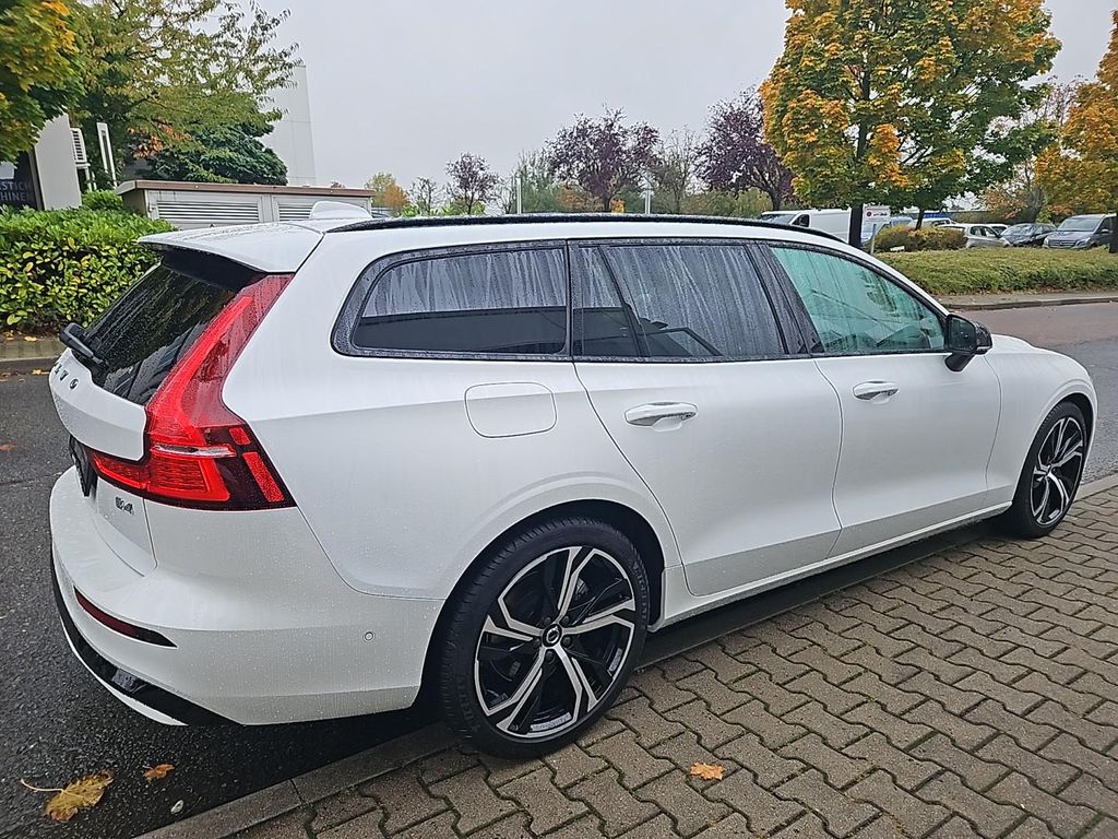 Volvo V60 2024