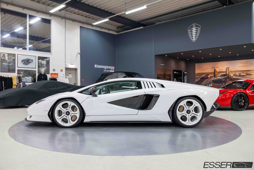 Lamborghini Countach 2022