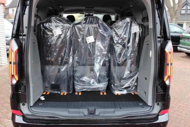 Ford Tourneo Custom 2025