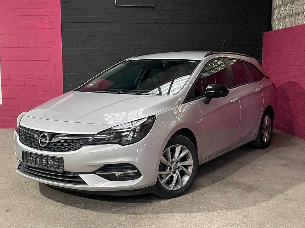 Opel Astra 2022