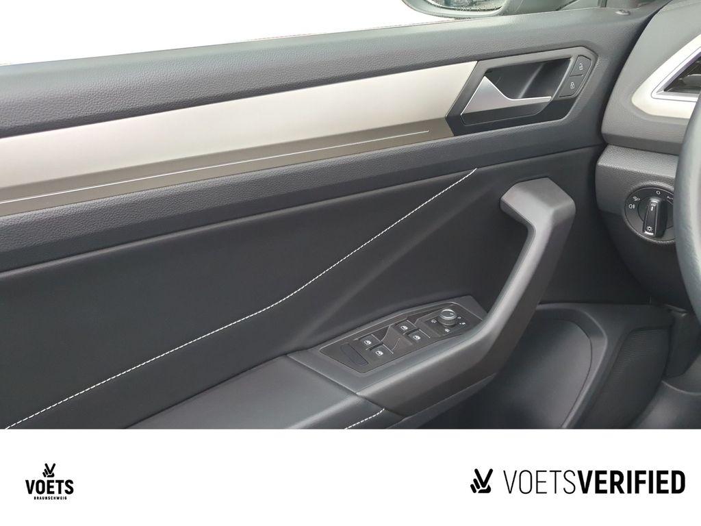 Volkswagen T-Roc 2024