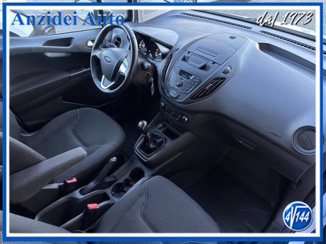 Ford Transit Courier 2021