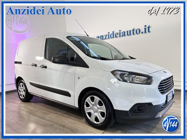 Ford Transit Courier 2021