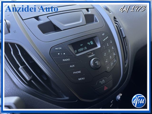 Ford Transit Courier 2021