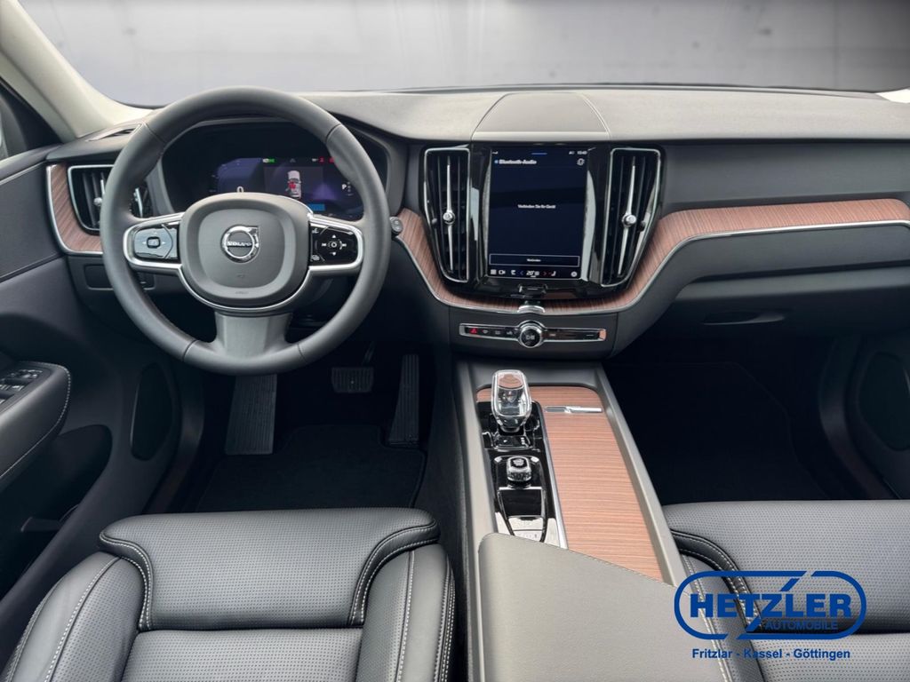Volvo XC60 2025