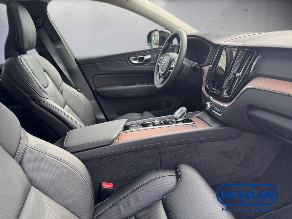 Volvo XC60 2025