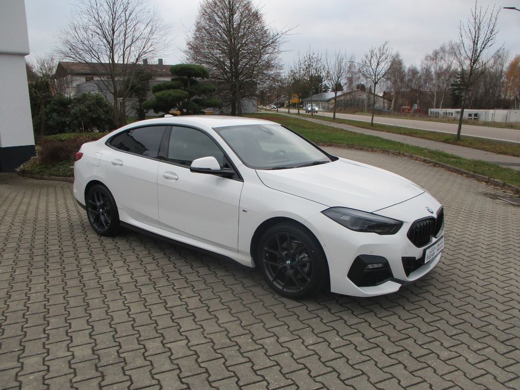 BMW 218 2024