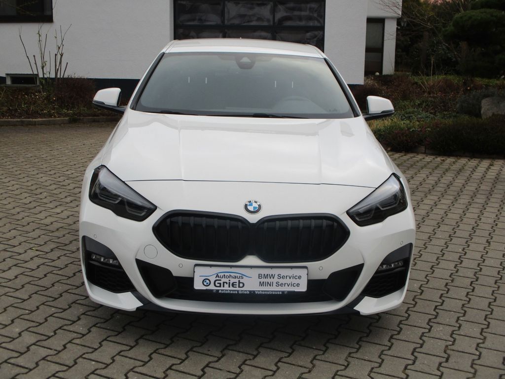 BMW 218 2024