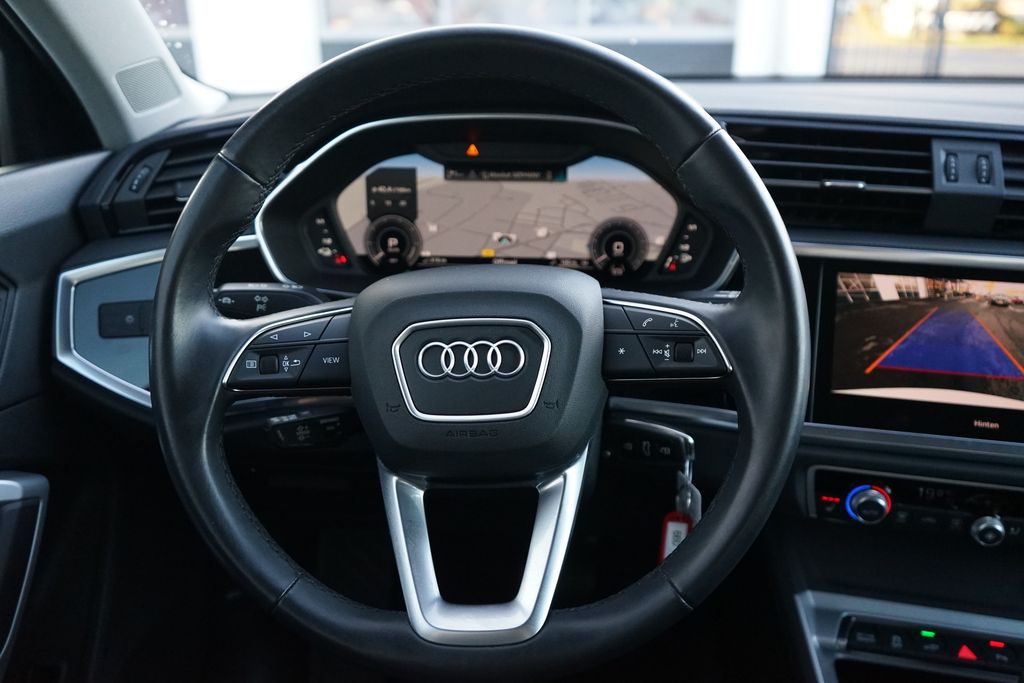 Audi Q3 2021