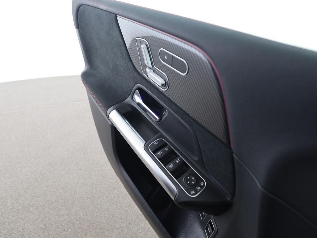 Mercedes-Benz B 250 2022