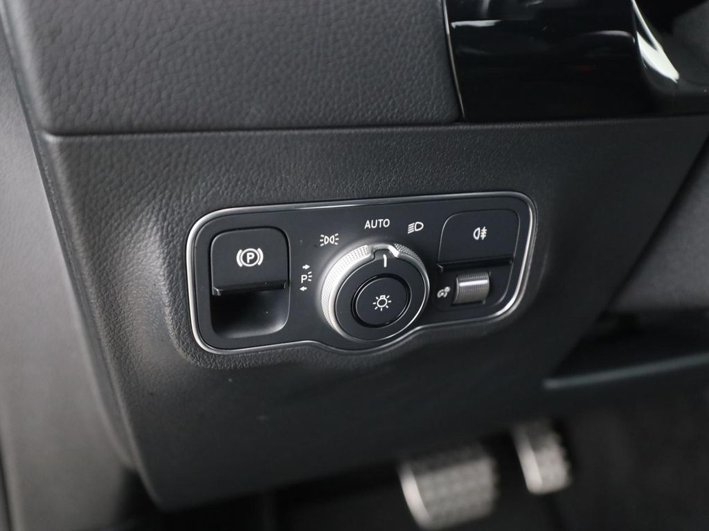 Mercedes-Benz B 250 2022