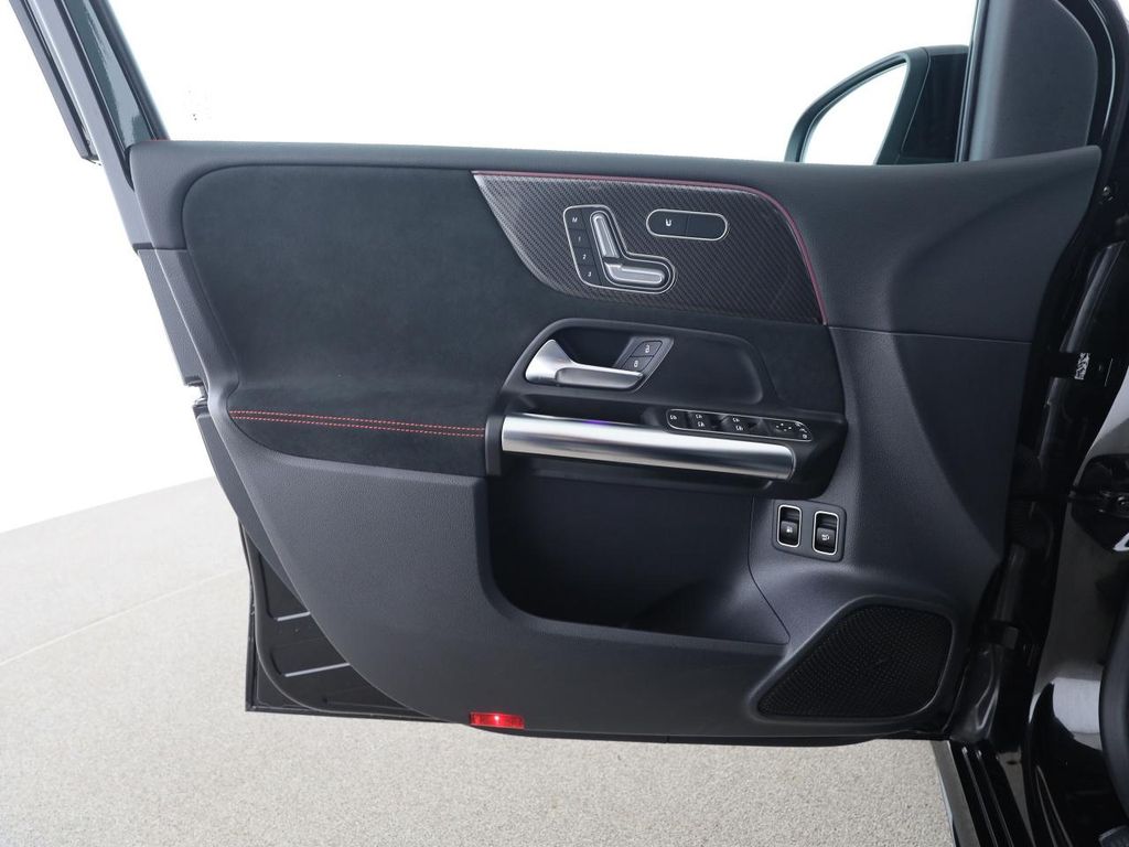 Mercedes-Benz B 250 2022