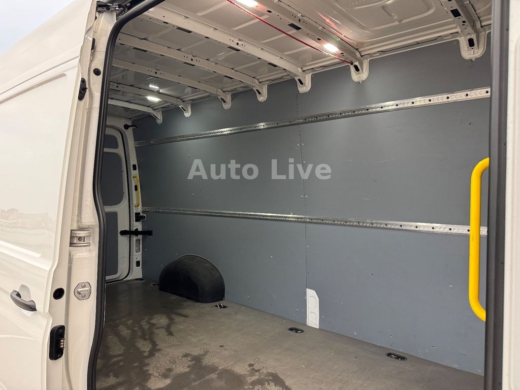 Volkswagen Crafter 2023