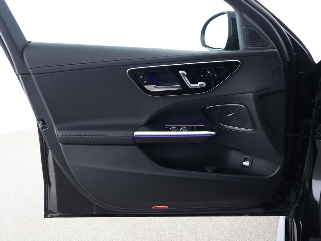 Mercedes-Benz C 220 2025