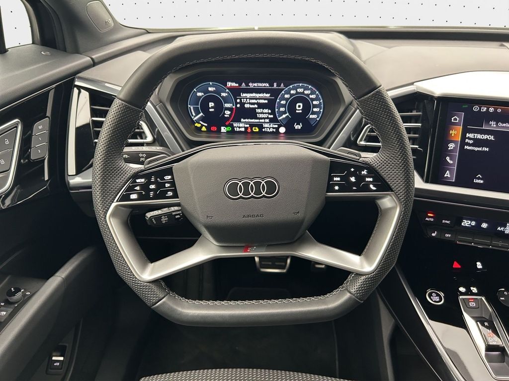 Audi Q4 e-tron 2025
