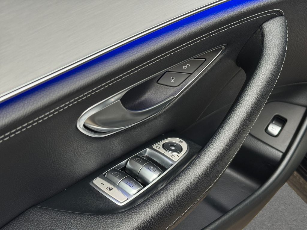 Mercedes-Benz E 300 2021